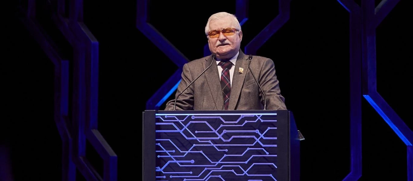 Μπαίνει στο νοσοκομείο ο Λ.Βαλέσα: «Δεν γνωρίζω αν και πότε θα ξαναϊδωθούμε»